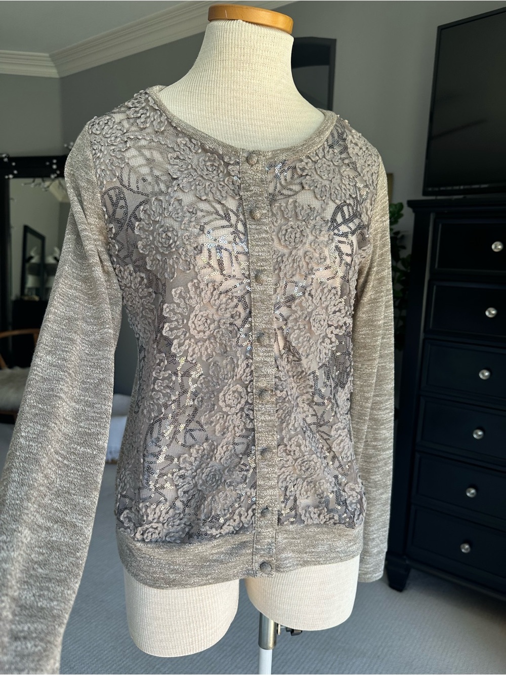 A'Reve Anthropologie taupe/gray sequin & lace cardigan, size large - Picture 1 of 13